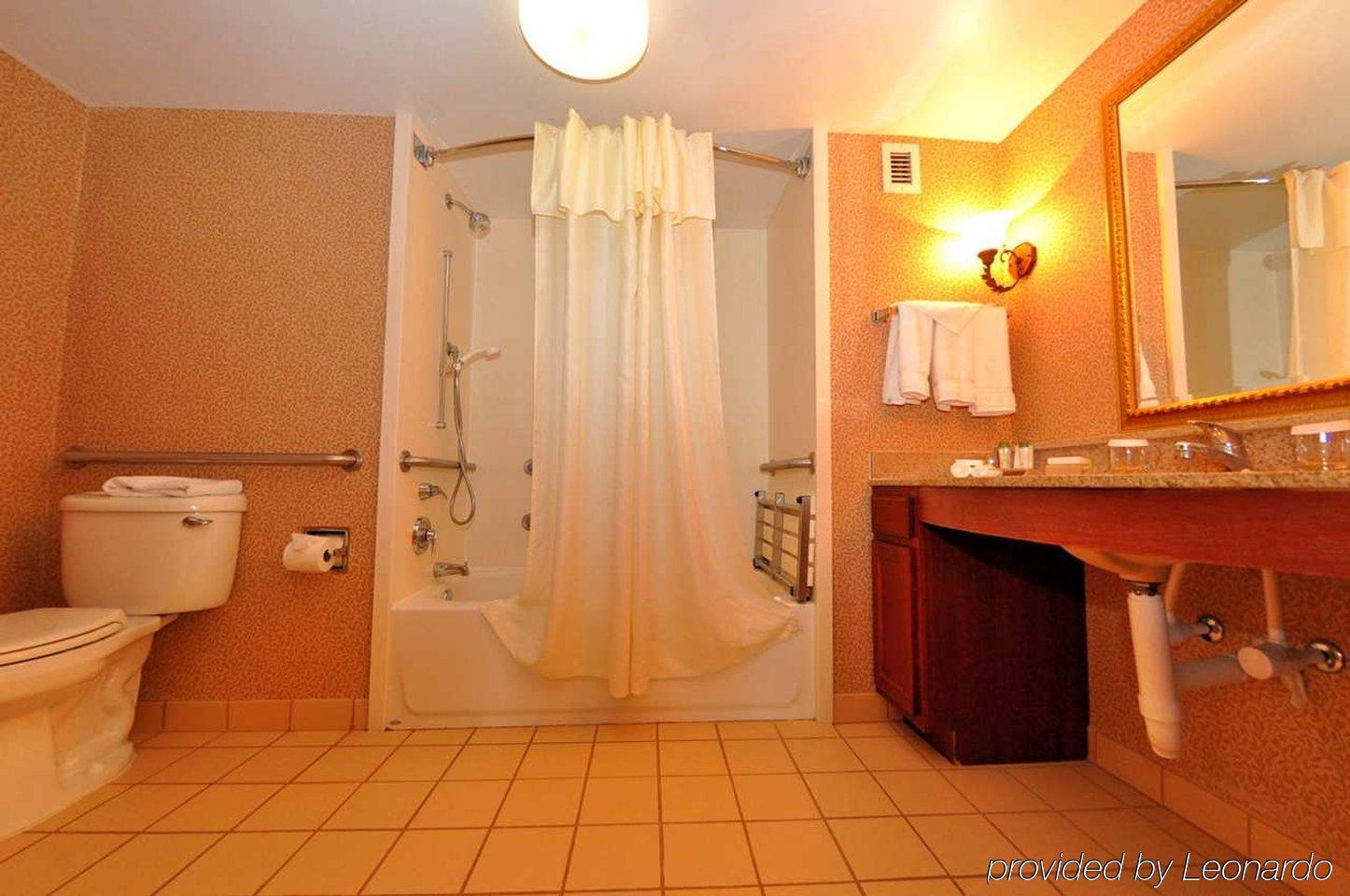 Homewood Suites By Hilton Richmond - Airport Сендстон Номер фото